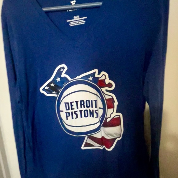 Fanatics Blue Detroit Pistons Long Sleeve Tee - Picture 1 of 2